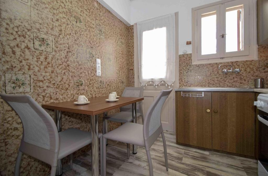 Manousi 2 - First Floor Mistras Exterior foto